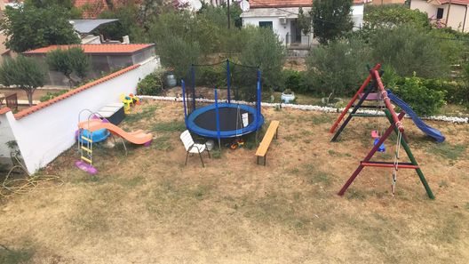 Családi Apartmanok A Tenger Mellett Slatine, Ciovo - 7584 Slatine (1)