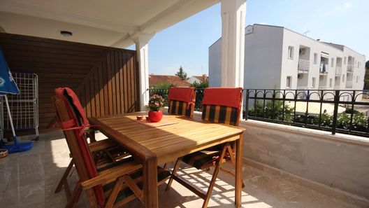 Apartmanok Parkolóhellyel Rovinj - 7185 (1)