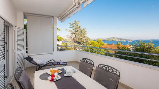 Apartmanok A Tenger Mellett Seget Vranjica, Trogir - 978 Seget Vranjica (1)