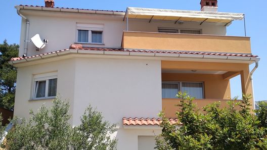 Apartmani Ivan Rab (1)