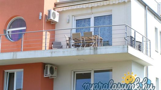 Gréta Medencés Apartman Siófok (1)