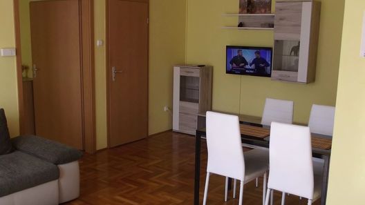 Pillangó Apartman Hajdúszoboszló (1)