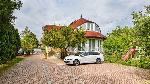 Jázmin Apartmanház Balatonfüred (1)