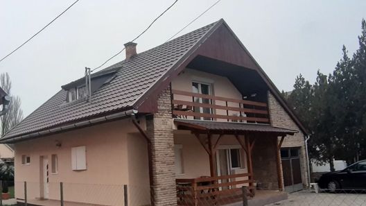 Dianett Apartman Balatonlelle (1)