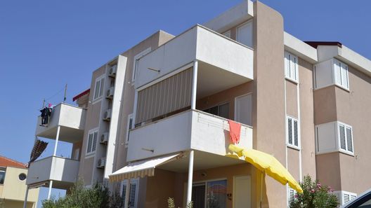 Apartmanok A Tenger Mellett Kustici, Pag - 6408 Kustići (1)