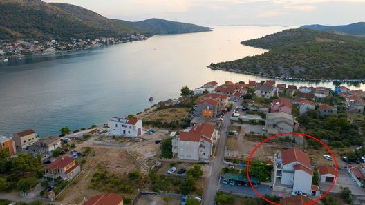 Apartmanok Gyermekes Családok Részére Grebastica, Sibenik - 477 Grebaštica (1)