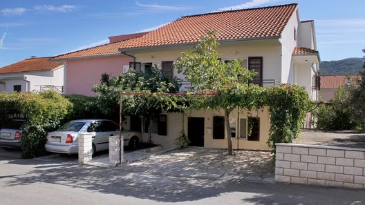 Apartmanok Parkolóhellyel Stari Grad, Hvar - 5724 Stari Grad (1)