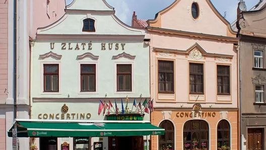 Hotel Concertino Zlatá Husa Jindřichův Hradec (1)