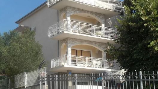 Apartmani Anamaria Okrug Gornji (1)