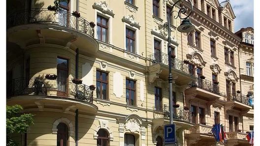 SPA HOTEL ČAJKOVSKIJ Karlovy Vary (1)