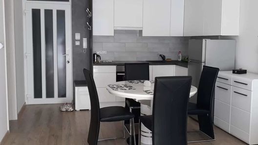 Elegant Apartman Siófok (1)