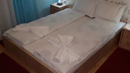 Coral Apartman Pécs  (1)