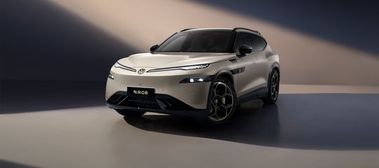 Volkswagen ID. Unyx 08