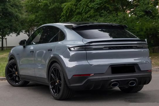Porsche Cayenne Coupe Turbo E-Hybrid  GT