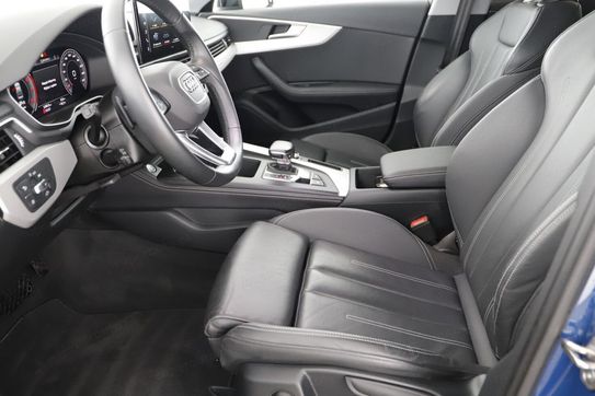 Audi A4 40 TFSI mHEV quattro S tronic