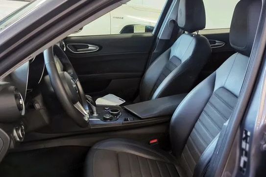 Alfa Romeo Giulia 2.0 Turbo Super aut