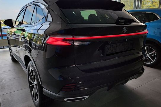 MG HS Exclusive 1.5 AT