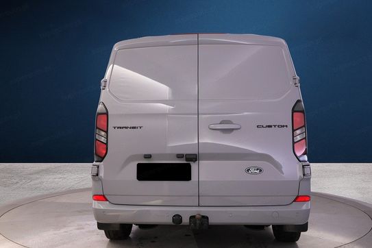 Ford Transit Custom 320 L2H1 Limited A8
