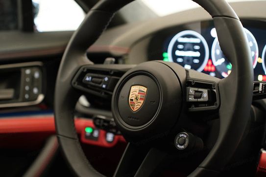 Porsche Panamera 4 E-Hybrid