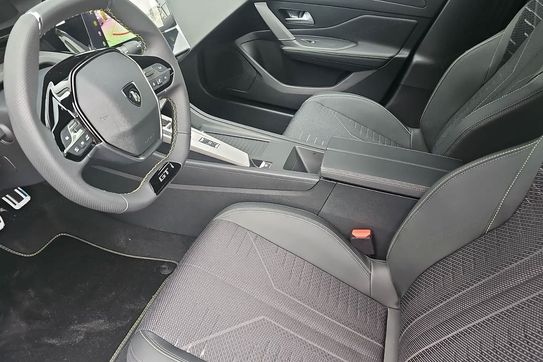 Peugeot 408 GT e-DCS7 1.6 Plug-in Hybrid