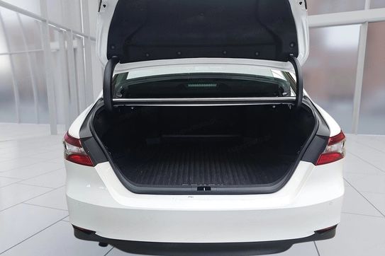 Toyota Camry Hybrid Prestige CVT