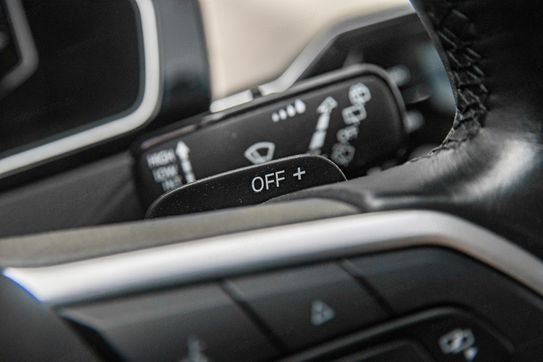 Volkswagen Passat 2.0 TSI Elegance DSG