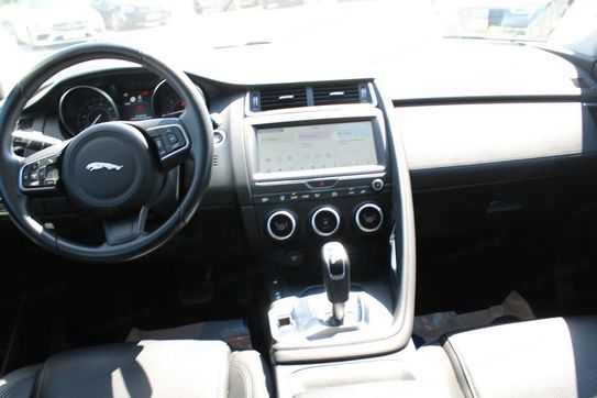 Jaguar E-Pace AWD