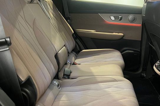 Chery Tiggo 8 Prestige 1.5 T-GDI Super Hybrid DCT