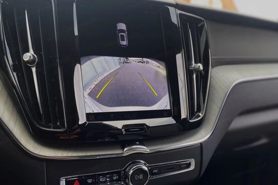 Volvo XC60 T8 Plug-In Hybrid AWD Ultra Dark