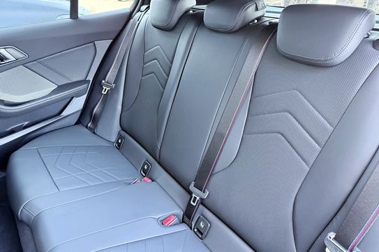 BMW Seria 1 120 mHEV aut