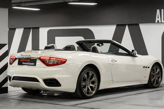 Maserati Grancabrio Sport