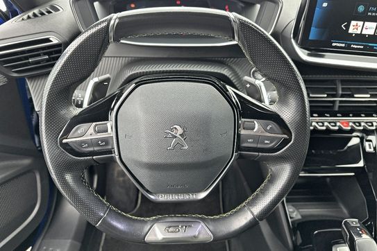 Peugeot 2008 GT 1.2 PureTech EAT8