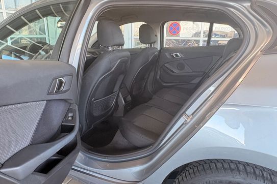BMW Seria 1 118i Advantage aut