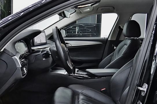 BMW Seria 5 Touring 530e Luxury Line xDrive