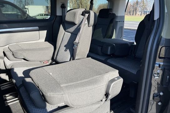 Peugeot Traveller Long L2H1 Business EAT8