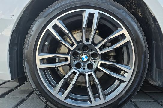 BMW Seria 5 520d xDrive M Sport aut
