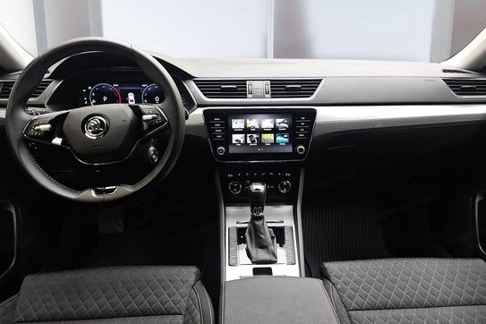 Skoda Superb 2.0 TDI SCR Ambition DSG