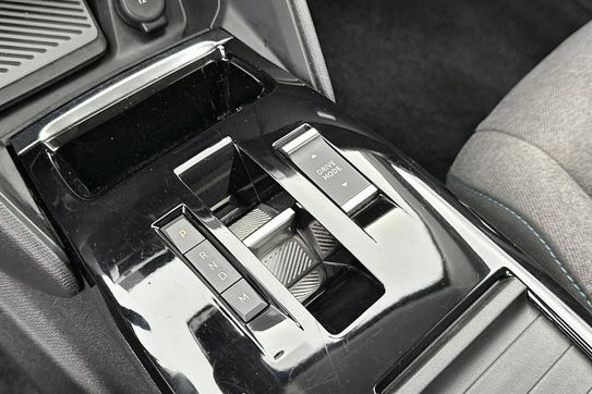 Citroen C4 Shine 1.5 BlueHDI EAT8