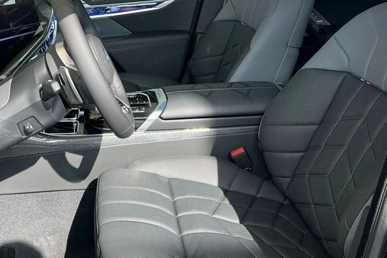 BMW Seria 7 740d xDrive M Sport