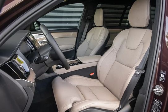 Volvo XC90 T8 AWD Plug-In Hybrid Ultra Dark