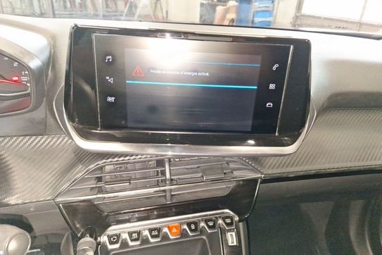 Peugeot 2008 Style 1.2 PureTech EAT8