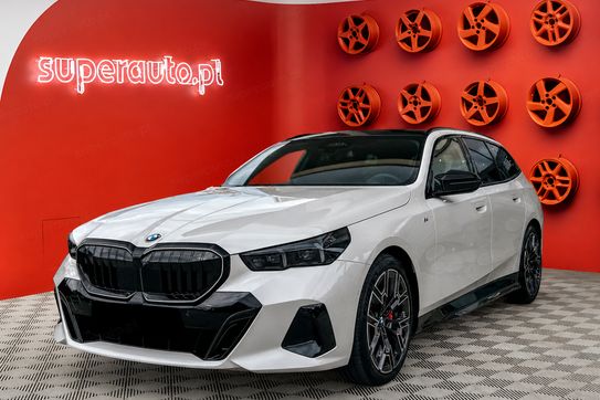 BMW Seria 5 Touring 540d xDrive M Sport