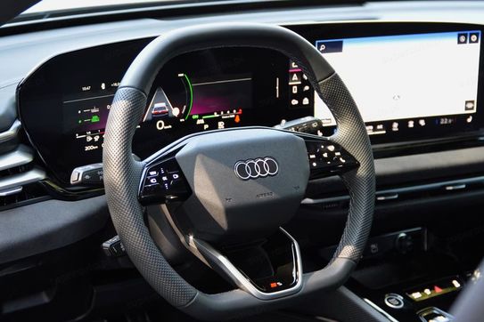 Audi A5 e-Hybrid quattro S line Avant