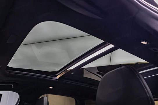 Volvo XC60 T8 AWD Plug-In Hybrid R-Design