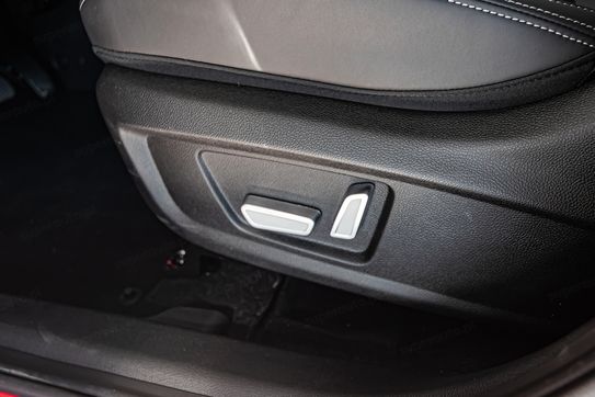JAC JS8 PRO 1.5 T-GDI 7 DCT 6os.