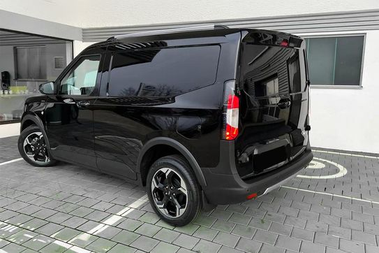 Ford Transit Courier L1H1 Active