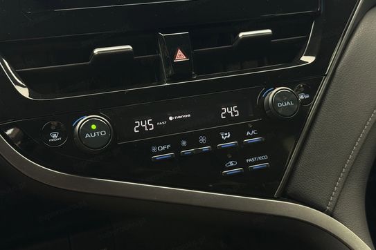 Toyota Camry 2.5 Hybrid Comfort CVT