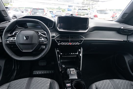 Peugeot 2008 Allure e-DCS 1.2 mHEV