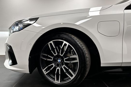 BMW Seria 5 530e xDrive M Sport