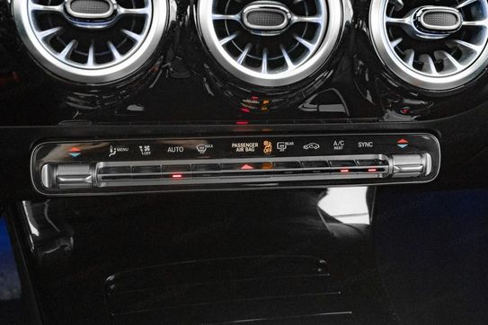 Mercedes Klasa A 200 d AMG Line